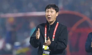 Phạm Lý Đức trở lại, HLV Kim Sang Sik mừng rơn!